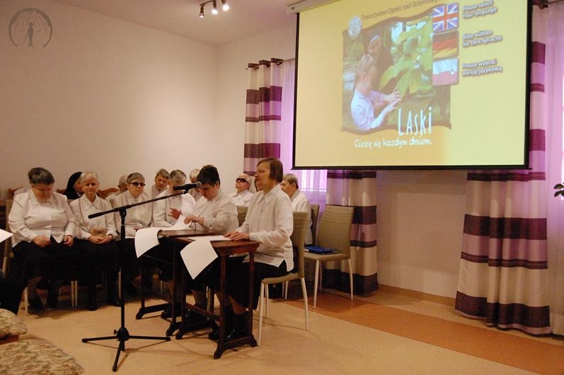 Sala muzykoterapii w Soli Deo, mieszkanki prezentują montaż słowno-muzyczny 