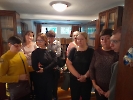 Pielgrzymka do Lasek, nasza grupa w pokoju ks. Władysława Korniłowicza.