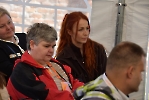 Spotkanie Absolwentów w Laskach. Pani Anna i Pani Magda na wystąpieniach.
