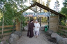 Sanktuarium Matki Bożej Bolesnej, s. Rufina i Pani Maria przed wejściem do Kaplicy Radości