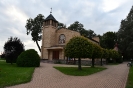 Widok zewnętrzny kościoła w parafii pw. św. Rocha w Boczkach Chełmońskich