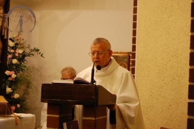 Msza Święta, ks. Antoni zwraca się do wiernych w homilii
